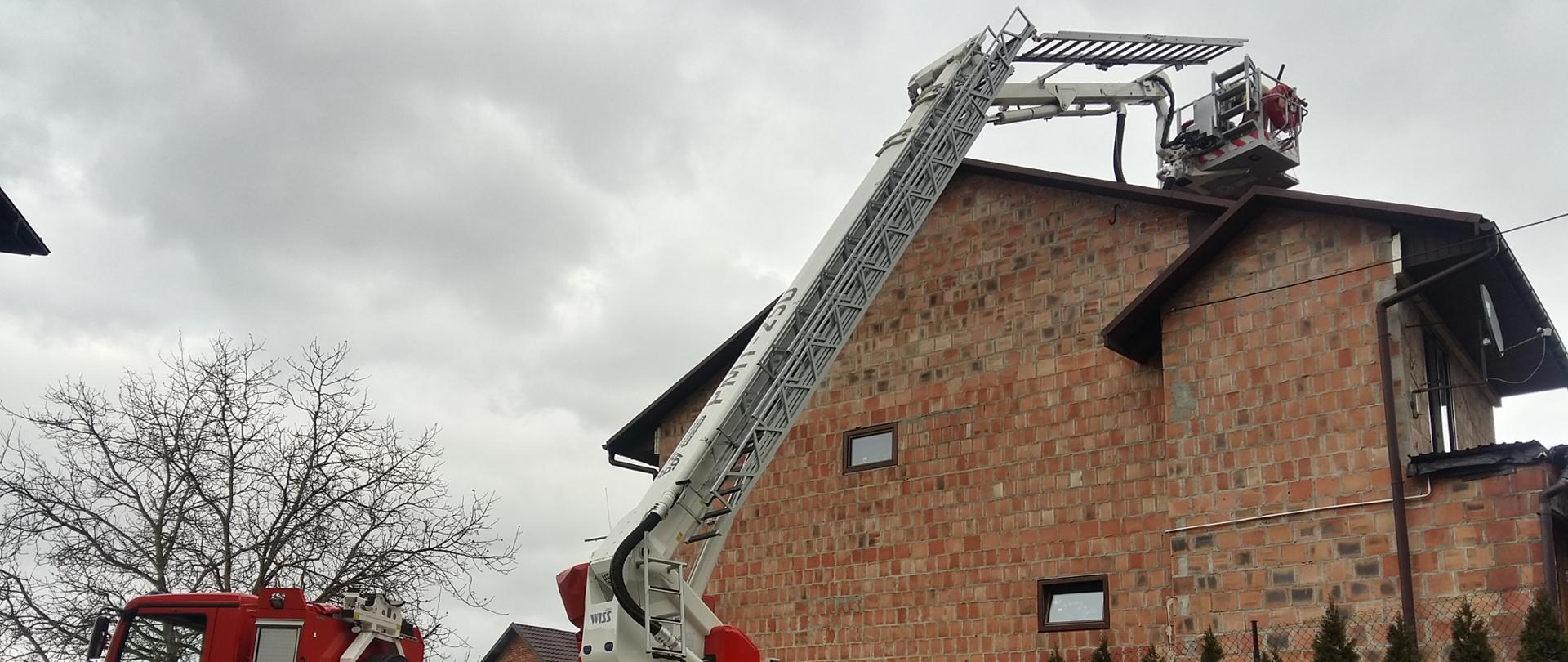 Pożar sadzy w przewodzie kominowym w miejscowości Skalbmierz