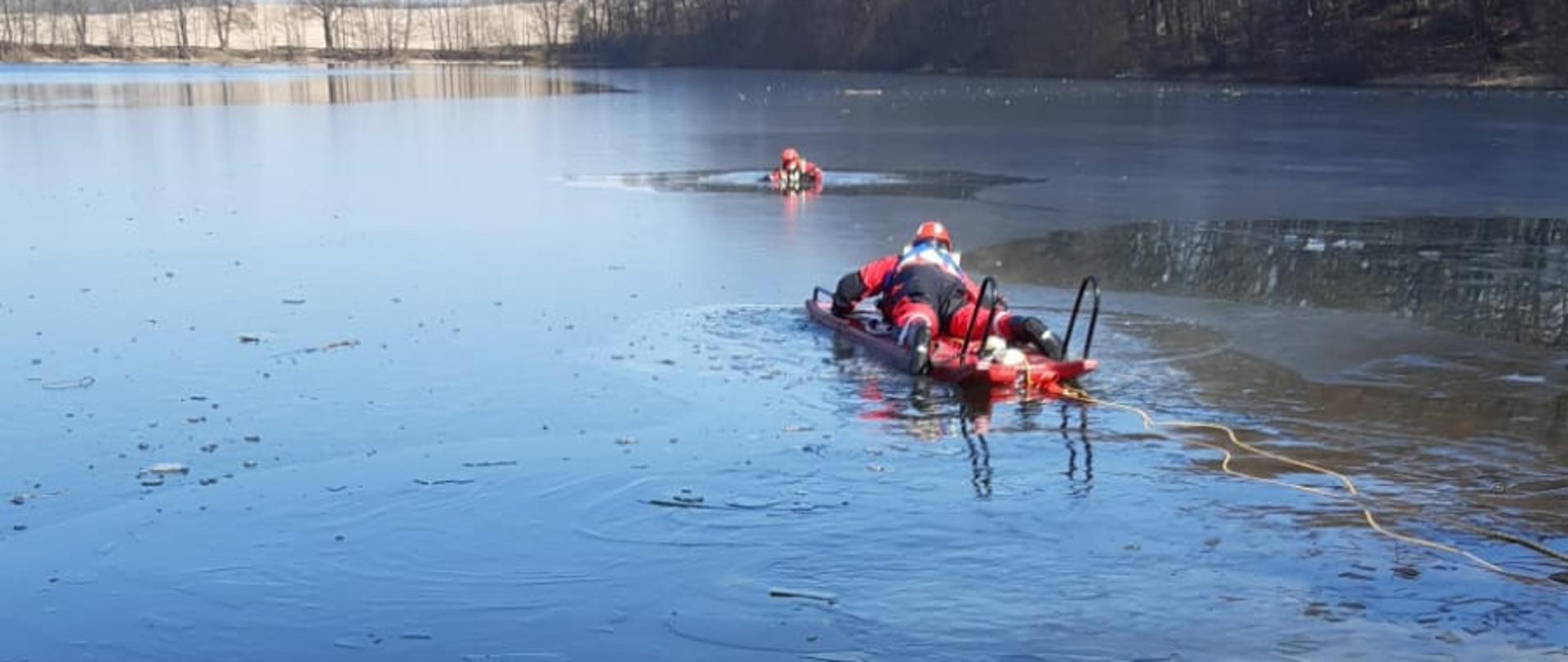 Ćwiczenia z zakresu ratownictwa wodnego i lodowego