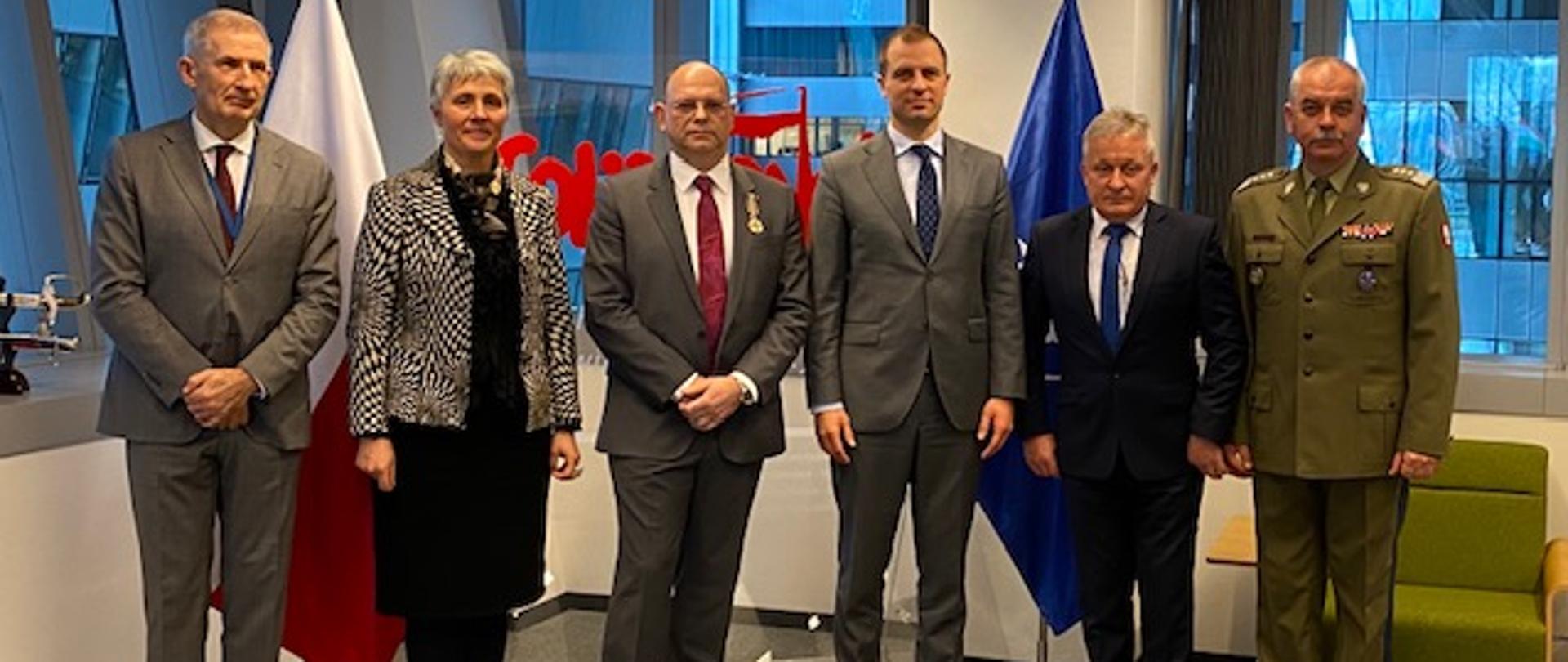 The ceremony of presenting to Mr. Rozic with the Gold Polish Army Medal.