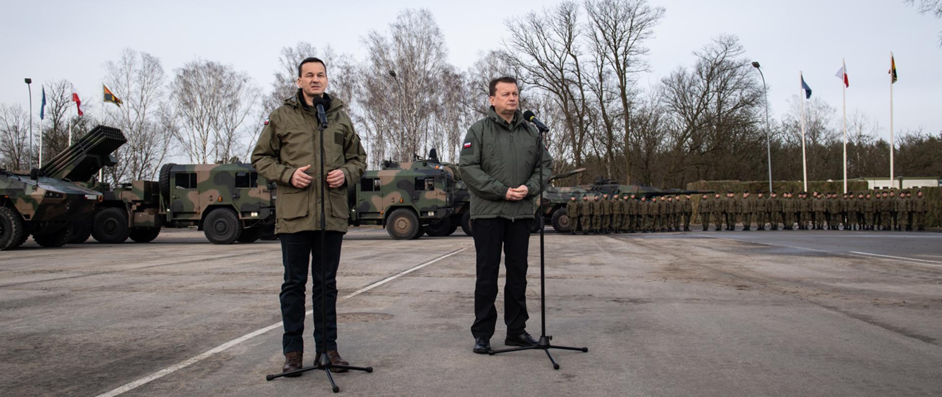 Wizyta premiera i ministra obrony narodowej w 1 Warszawskiej Brygadzie Pancernej