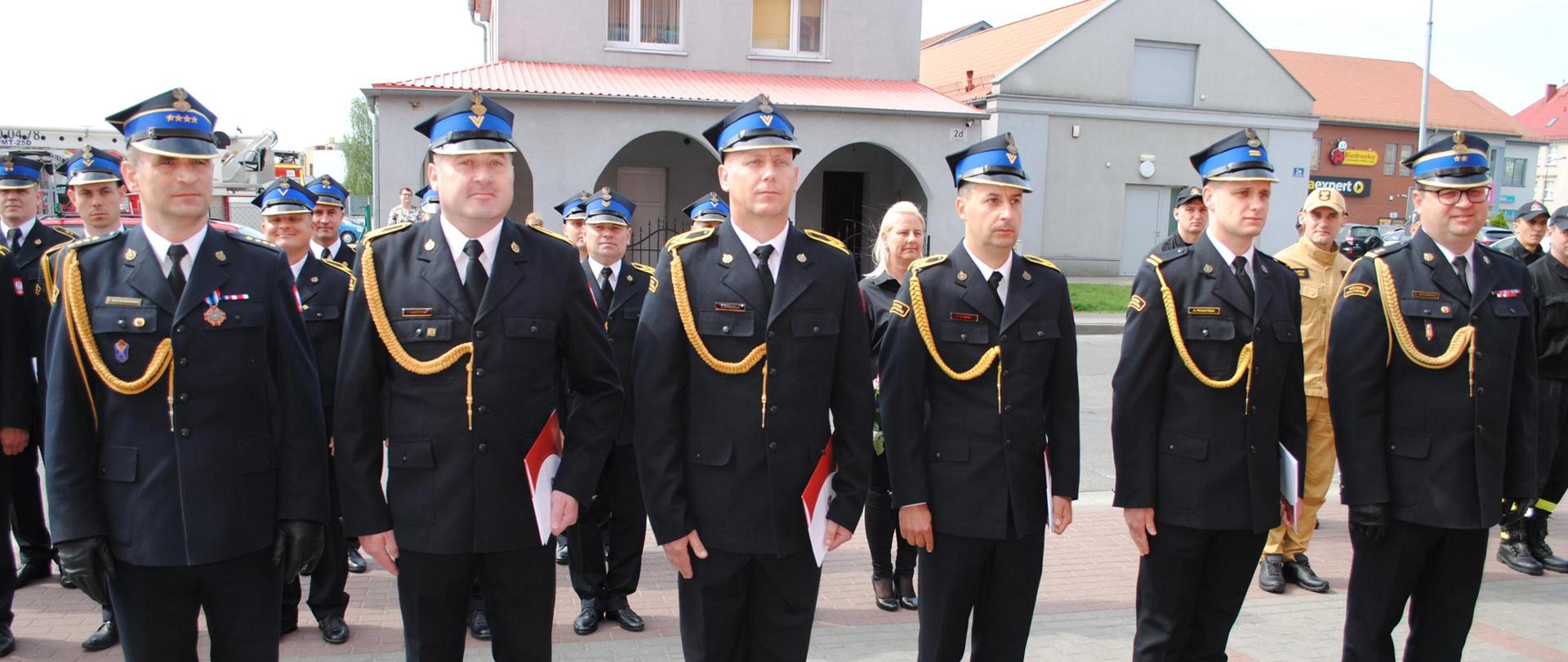 Słupca: Uroczysty apel z okazji Dnia Strażaka