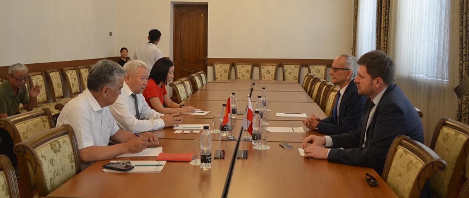 Spotkanie na Kirgiskim Uniwersytecie Narodowym