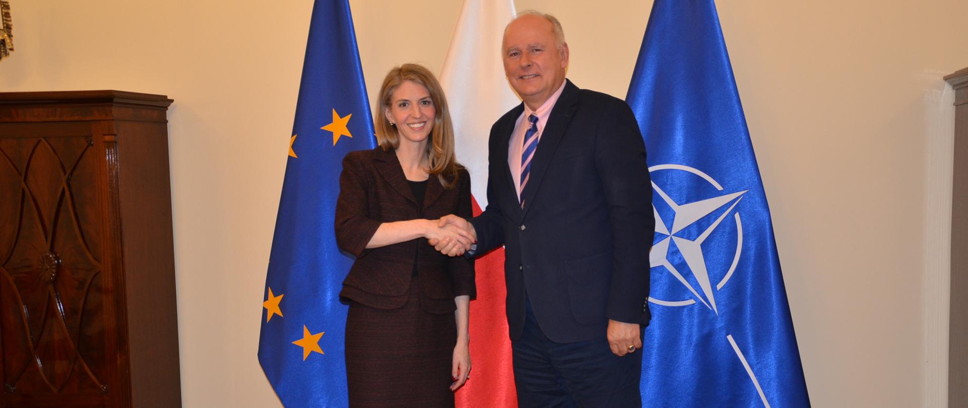 
30 października 2025 r. Sekretarz Stanu w MON pan Paweł Zalewski spotkał się z Chargé d’affaires USA panią Stephanie Holmes.
