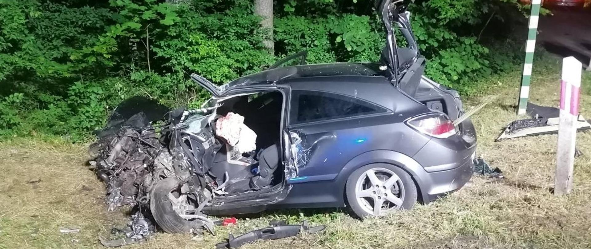 Zderzenie ciągnika siodłowego z samochodem osobowym w Przewalance