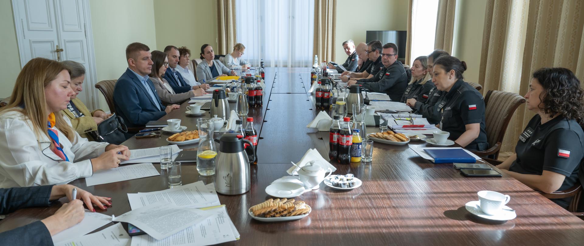 Podnoszenie standardów opieki medycznej w więzieniach – kolejne spotkanie w Ministerstwie Sprawiedliwości