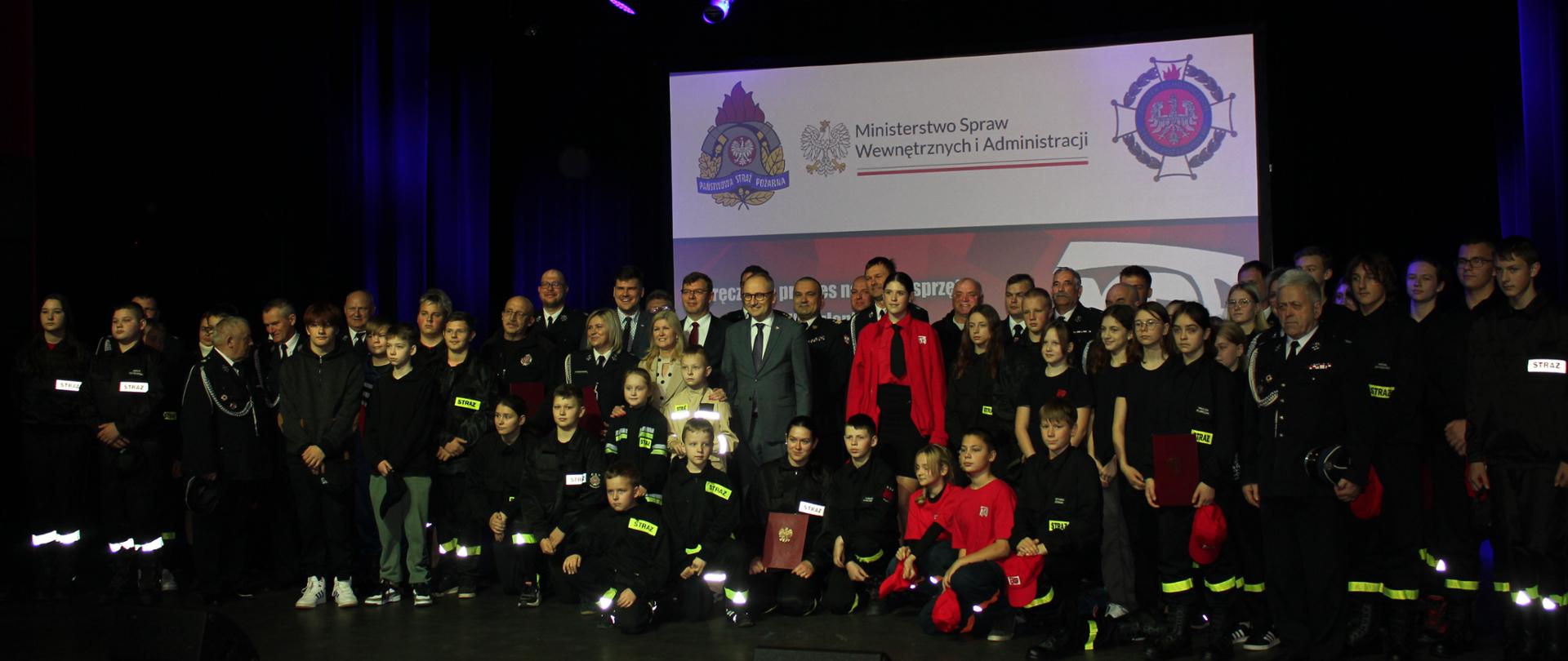 Uroczyste przekazanie promes dla Najmłodszych Druhów w powiecie olsztyńskim 