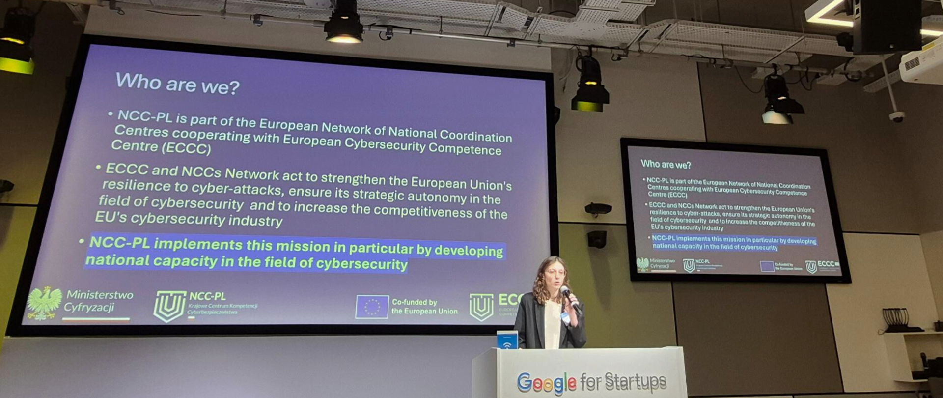 Katarzyna Sienkiewicz, ekspertka NCC-PL, prezentuje misję NCC-PL przed liderami belgijskich startupów