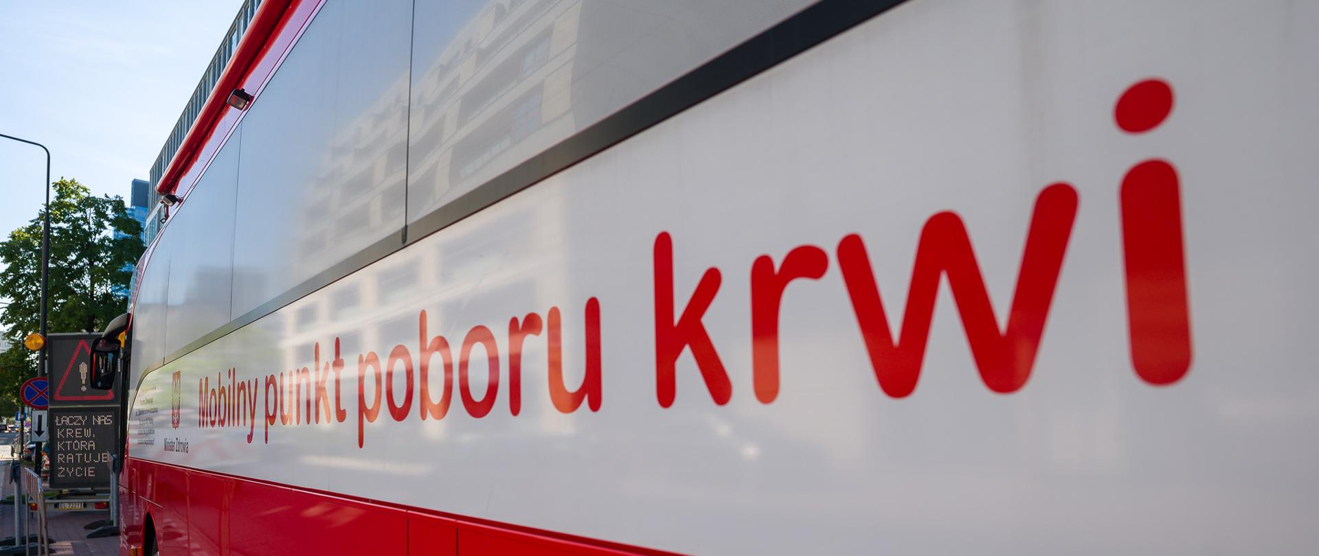 Na zdjęciu krwiobus