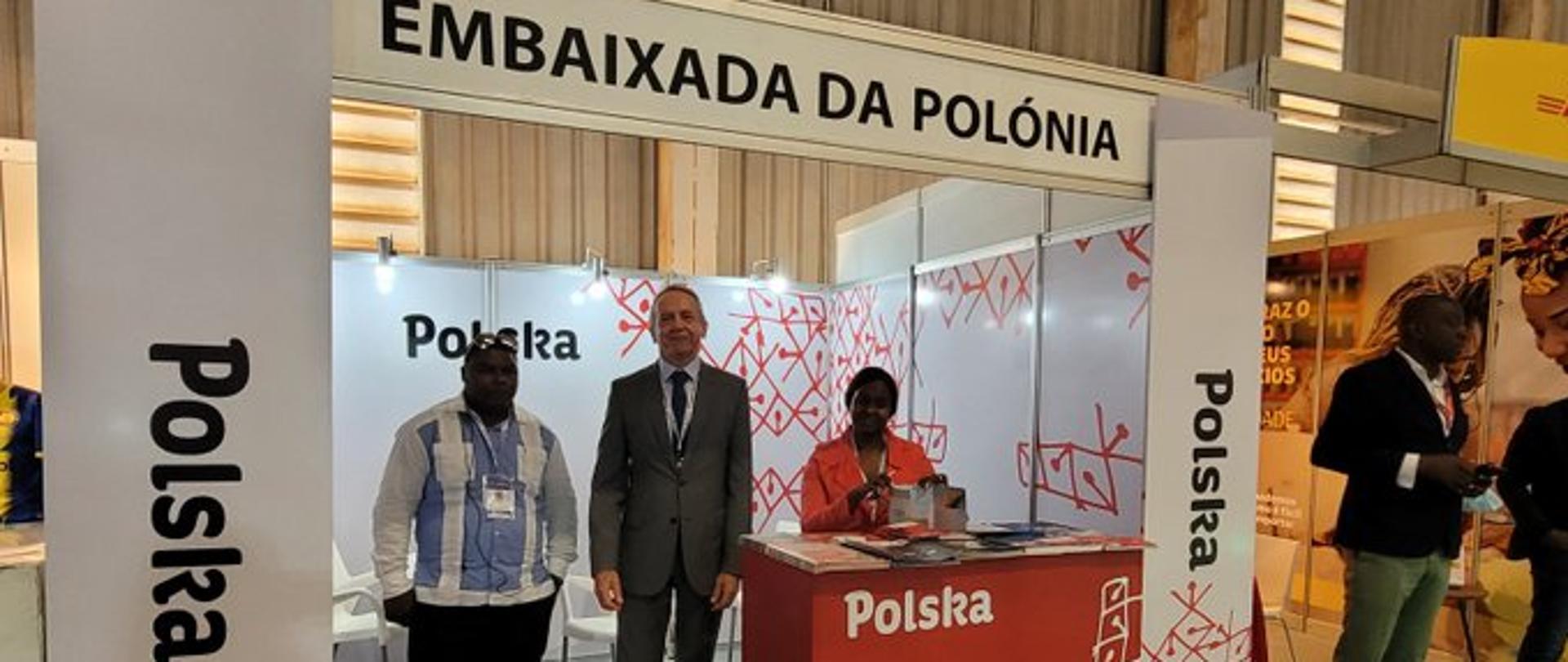 Stoisko Polskiej Ambasady na Targach Międzynarodowych FILDA