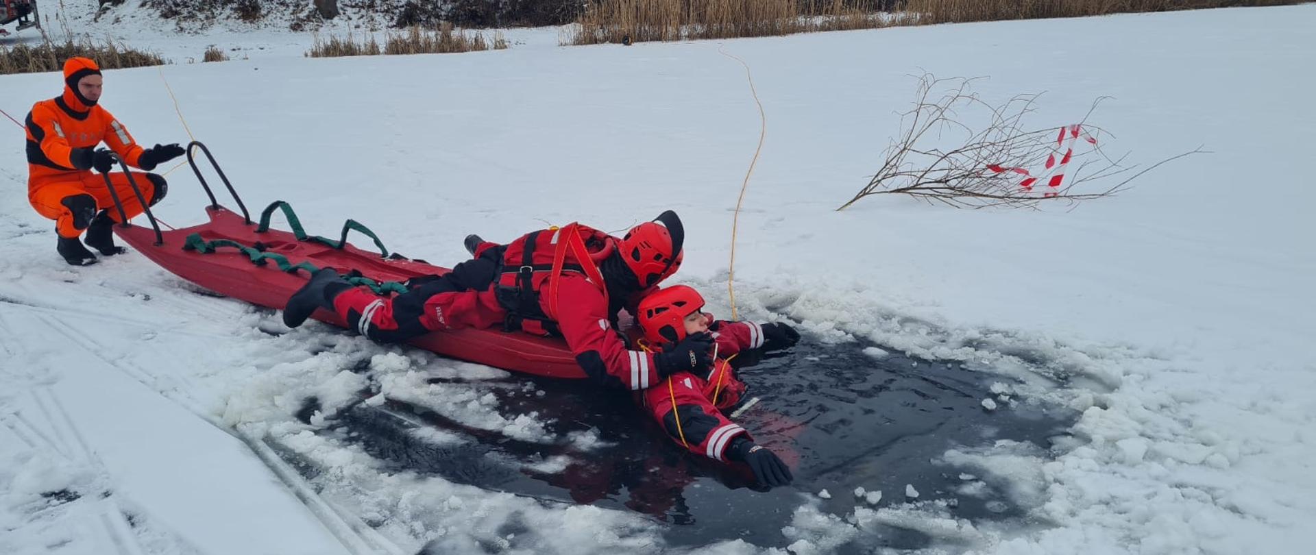 Ćwiczenia z zakresu ratownictwa lodowego
