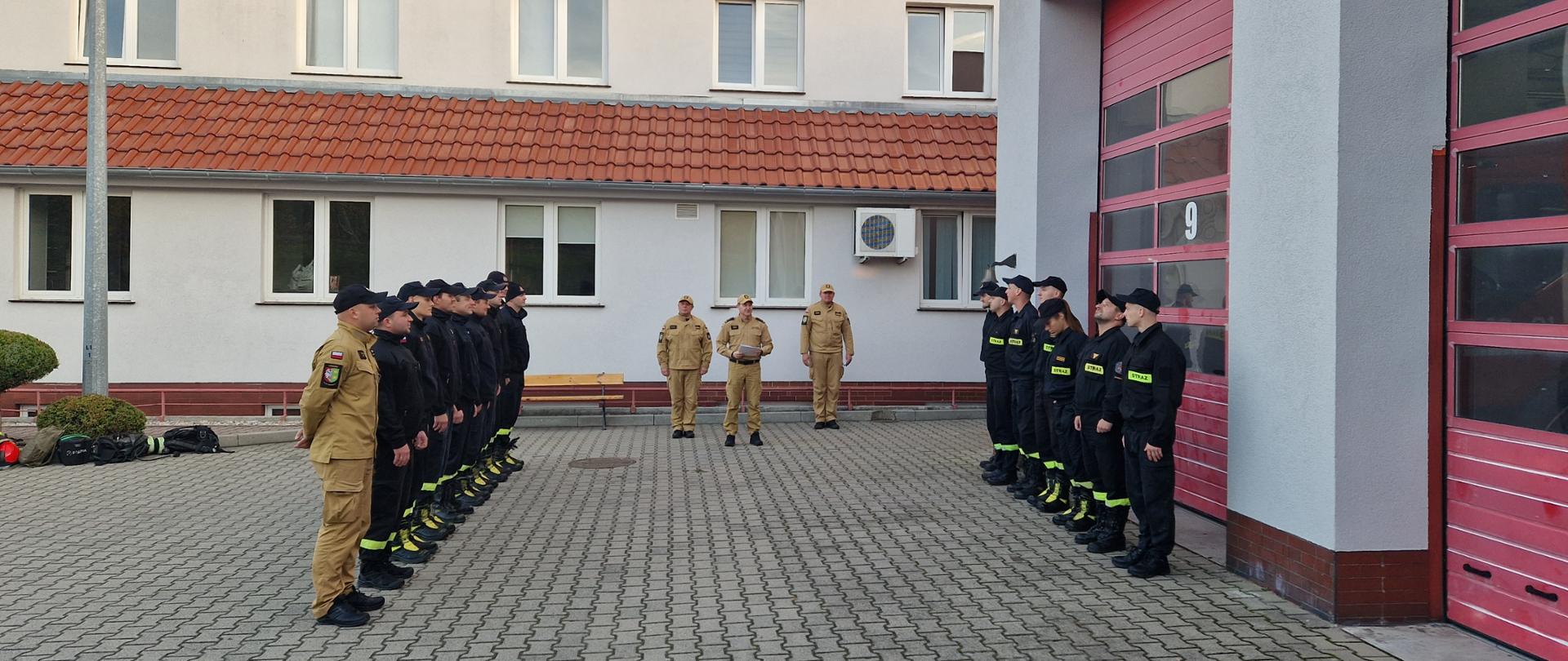 Jubileusz pracy zawodowej oraz wyróżnienie świebodzińskich funkcjonariuszy.