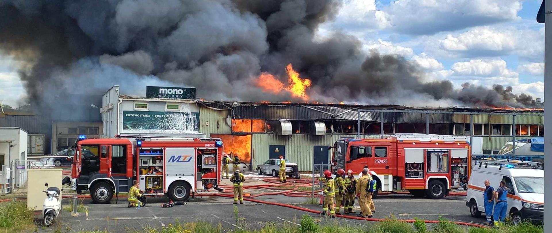 POŻAR HALI PRODUKCYJNO-MAGAZYNOWEJ