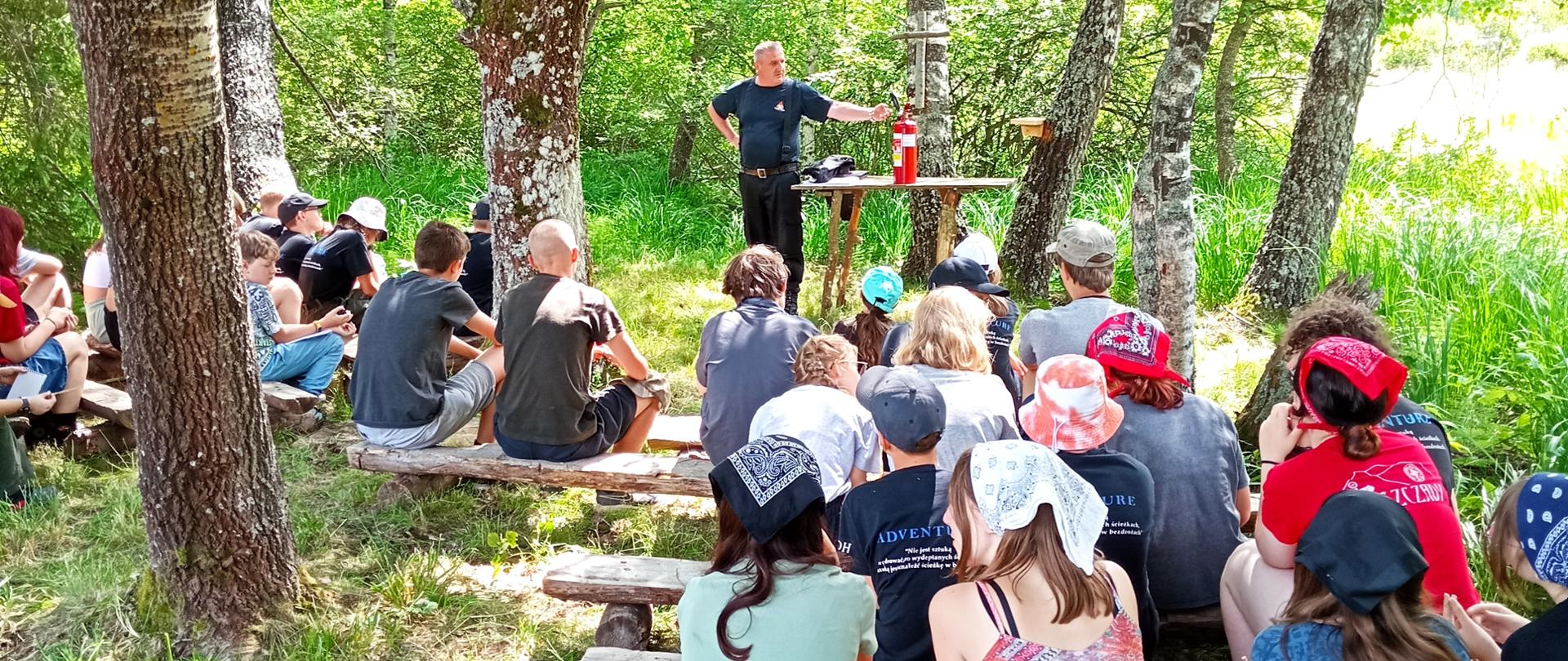 Kontrole obozowiska harcerskich na terenie powiatu leskiego.