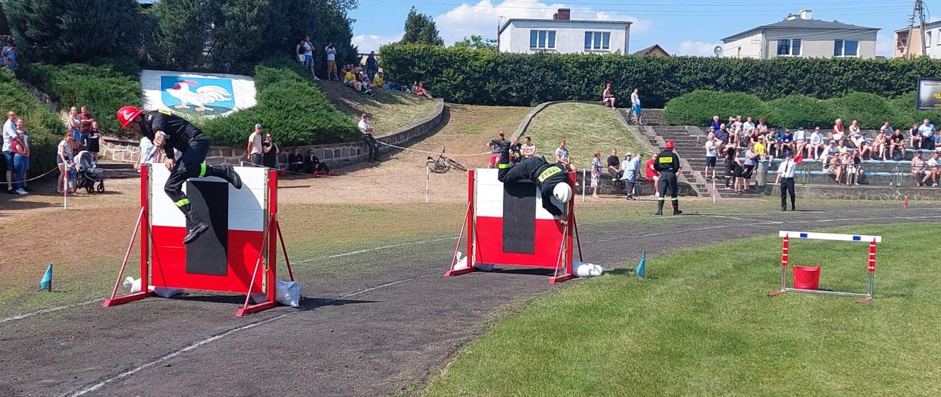 Zawody powiatowe OSP w Kurzętniku sztafeta