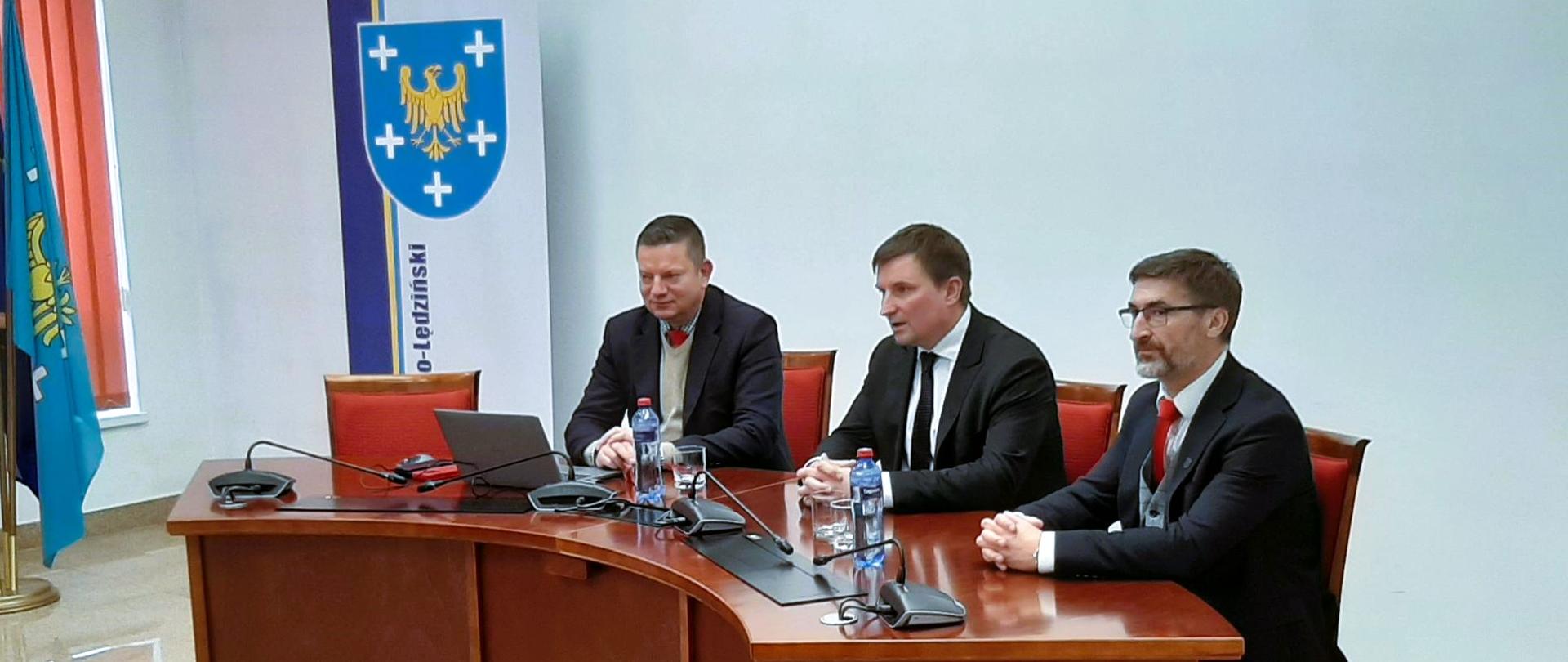 Spotkanie z samorządowcami w zakresie realizacji inwestycji przeciwpowodziowych na terenie powiatu bieruńsko-lędzińskiego