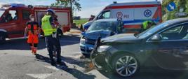 służby ratunkowe działające przy uszkodzonych pojazdach biorących odział w zdarzenie.